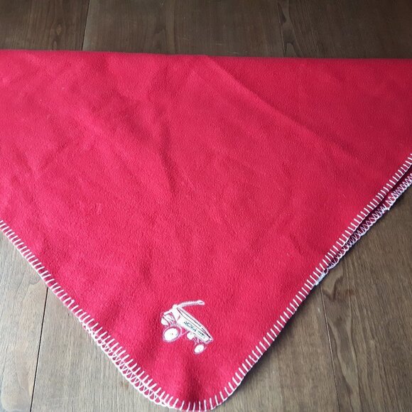 Little Red Wagon RADIO FLYER Fleece Blanket - Picture 1 of 7